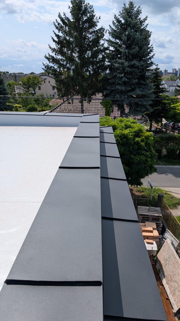 PXL_20250806_101143778